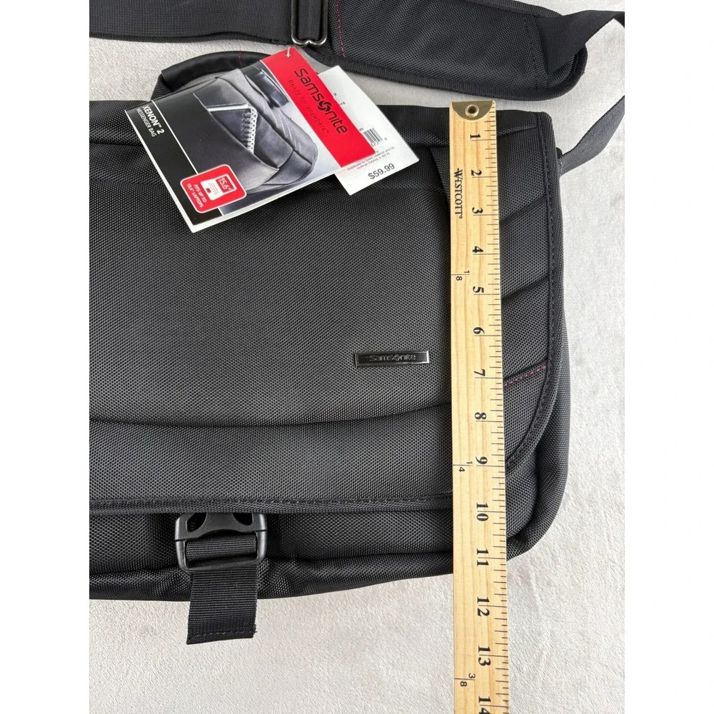 Samsonite Xenon 2 Messenger Bag Black Laptop Case 15.6 49878-1041 NWT